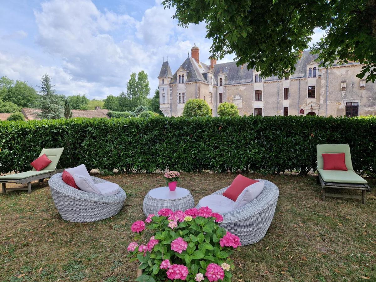Chateau De La Verie Challans Buitenkant foto
