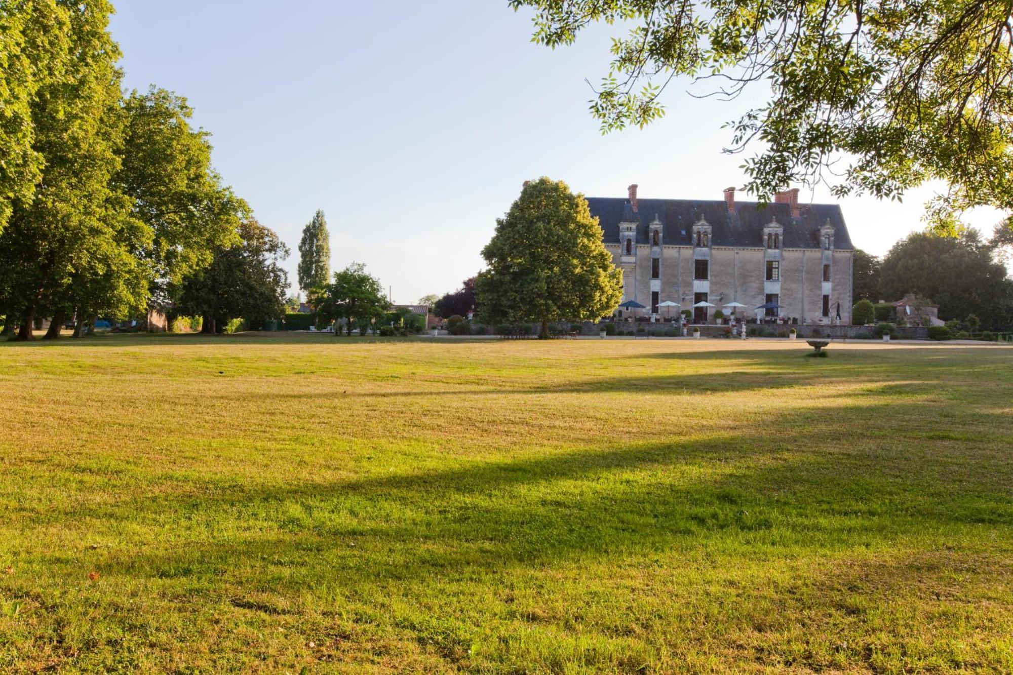 Chateau De La Verie Challans Buitenkant foto