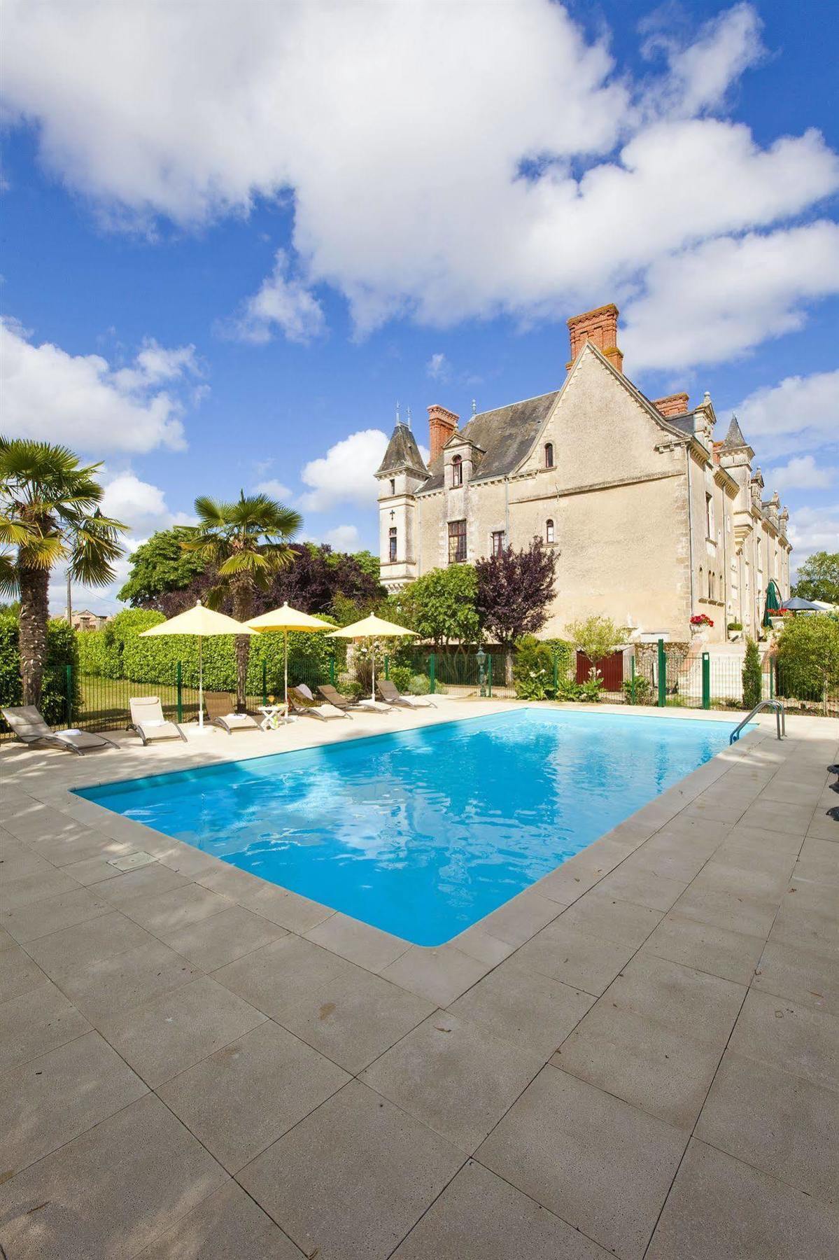 Chateau De La Verie Challans Buitenkant foto